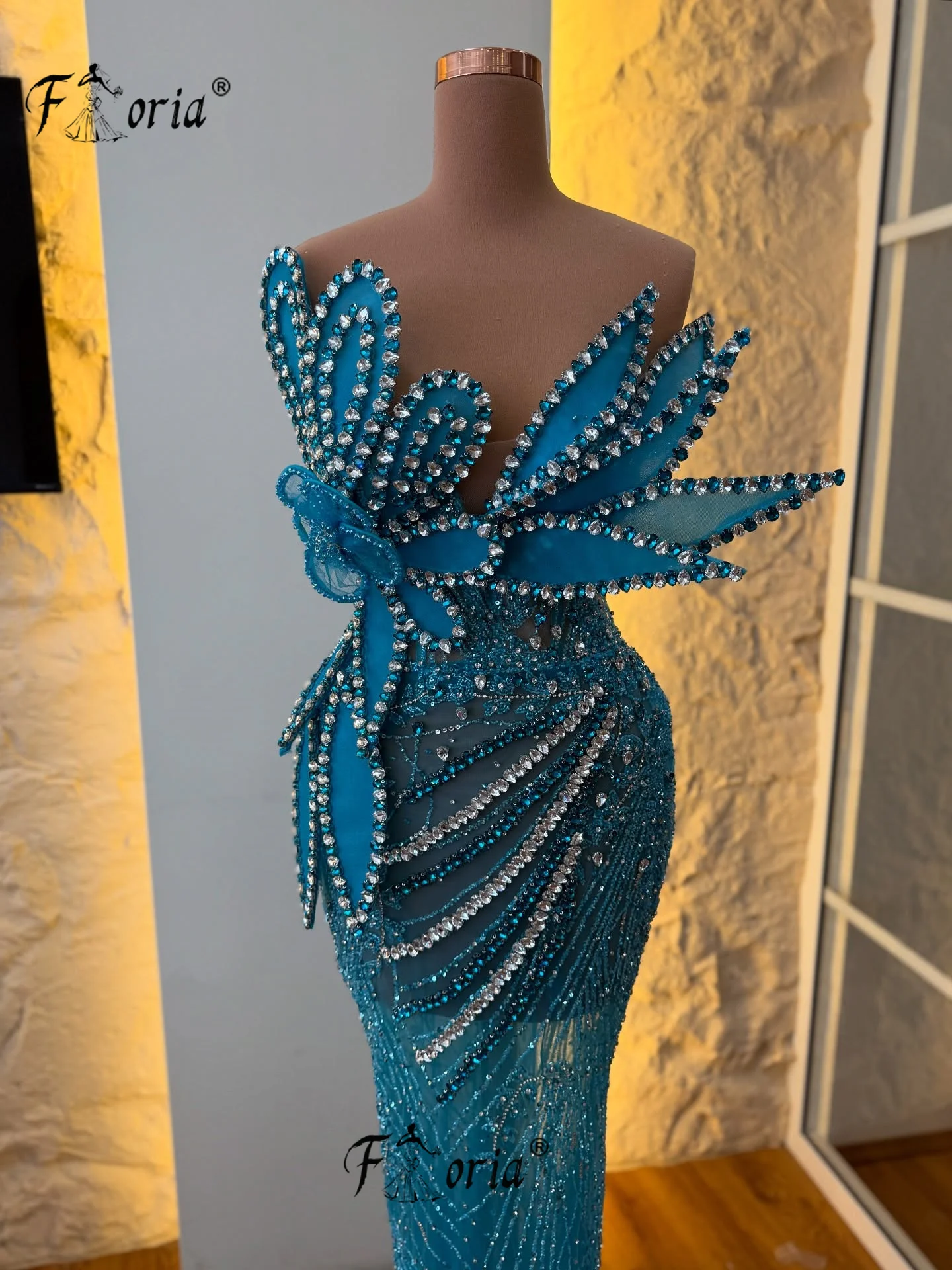 Gorgeous Dubai Woman Evening Dress 3D Appliques Crystals Mermaid Formal Party Gowns Floor Length Customized Vestidos de Fiesta