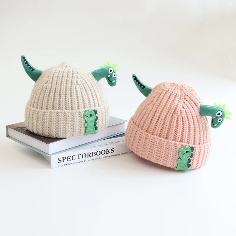 Baby autumn winter hat cute super cute dinosaur shape wool hat winter boys and girls warm jumper knitted hat