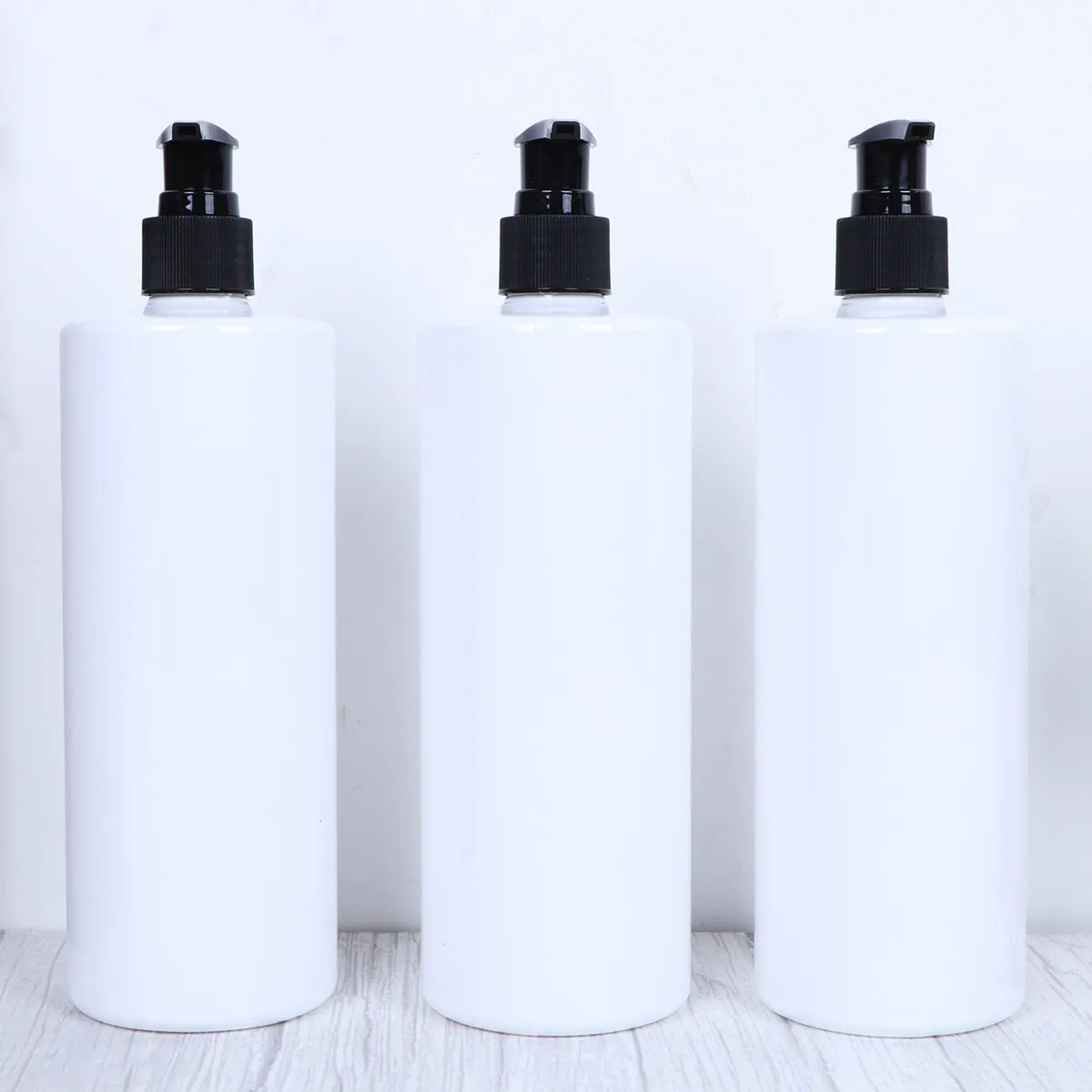 

Набор из 3-х пустых пластиковых бутылок по 500 мл, прозрачные, герметичные, для крема для рук, для дома и путешествий