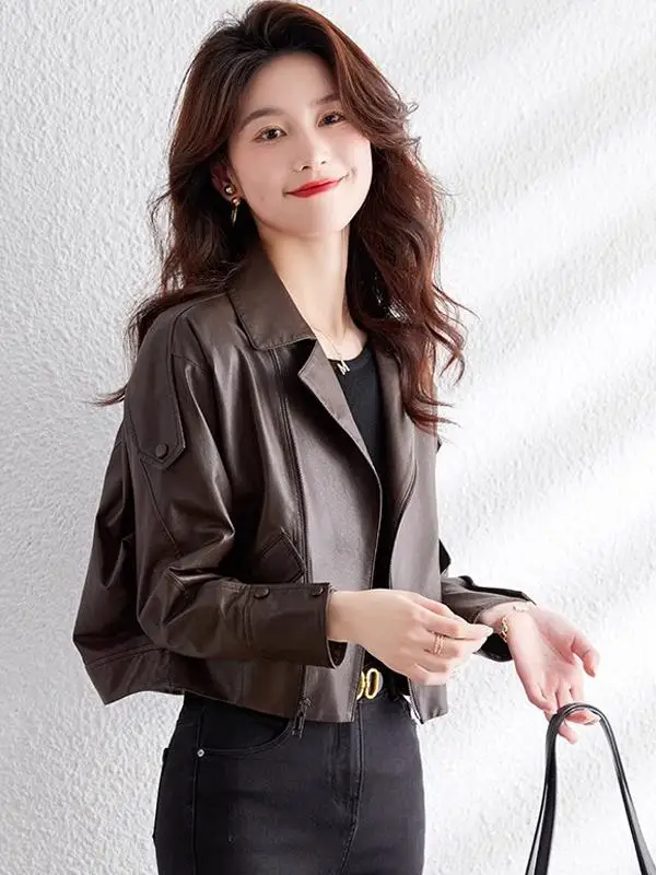 

Коричневая женская куртка из натуральной кожи, свободного кроя, с воротником-стойкой, из овчины, мотоциклетная, укороченная, маленький размер, весна 2025