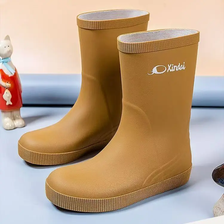 Women Big Size Mid Calf Rain Boots Spring Autumn New Flat sole Non Slip Waterproof Outdoor Kitchen Work Shoes Garden Shoes