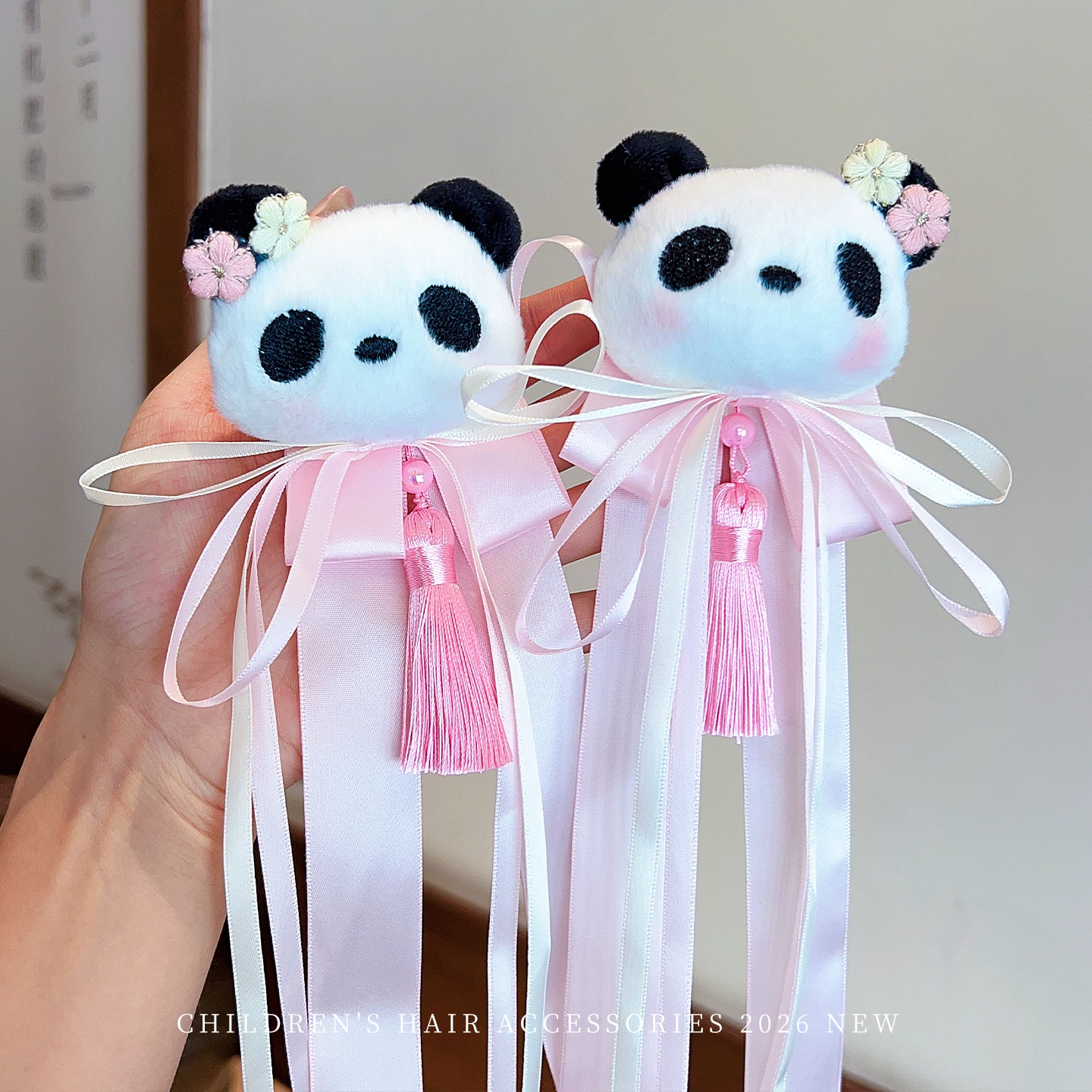 Set mit bestickten Panda-Plüsch-Haarspangen, Schleifen, langen Bändern und Quasten, Haarschmuck für kleine Mädchen, Prinzessinnen-Geburtstagsfoto-Haarschmuck – Detail 5