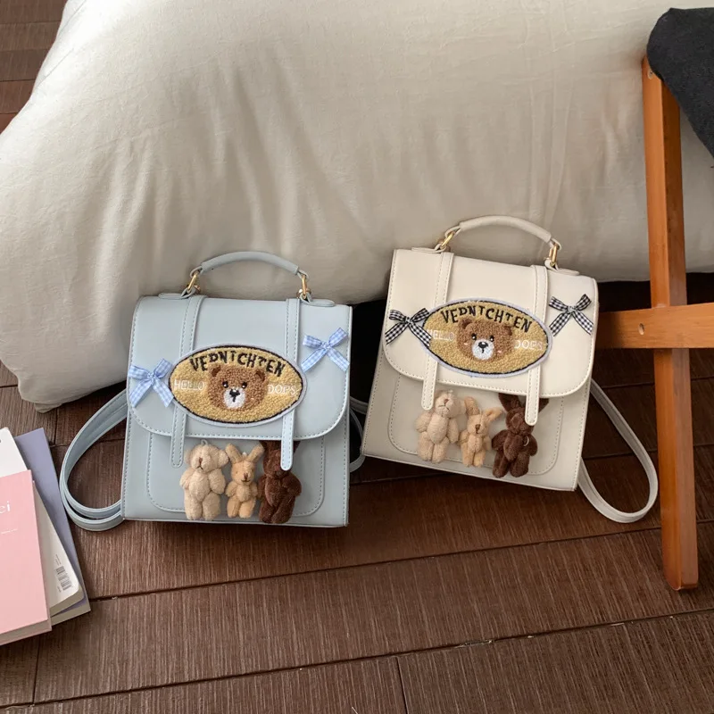 

Очаровательная женская модная сумка-кроссбоди в ретро-британском стиле, новая трендовая повседневная сумка с мультяшной куклой