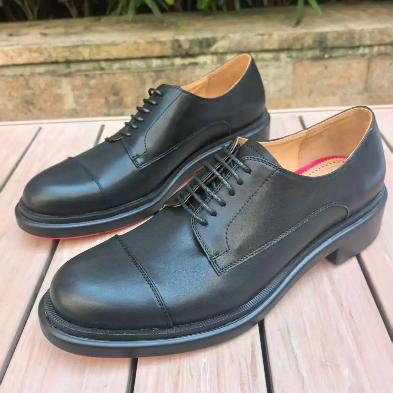 

Red Sole Black Leather Shoes For Men Round Toe Lace-Up Business Style Flats Male Chunky Low Heels 41-47 Large Size Gentlemen New