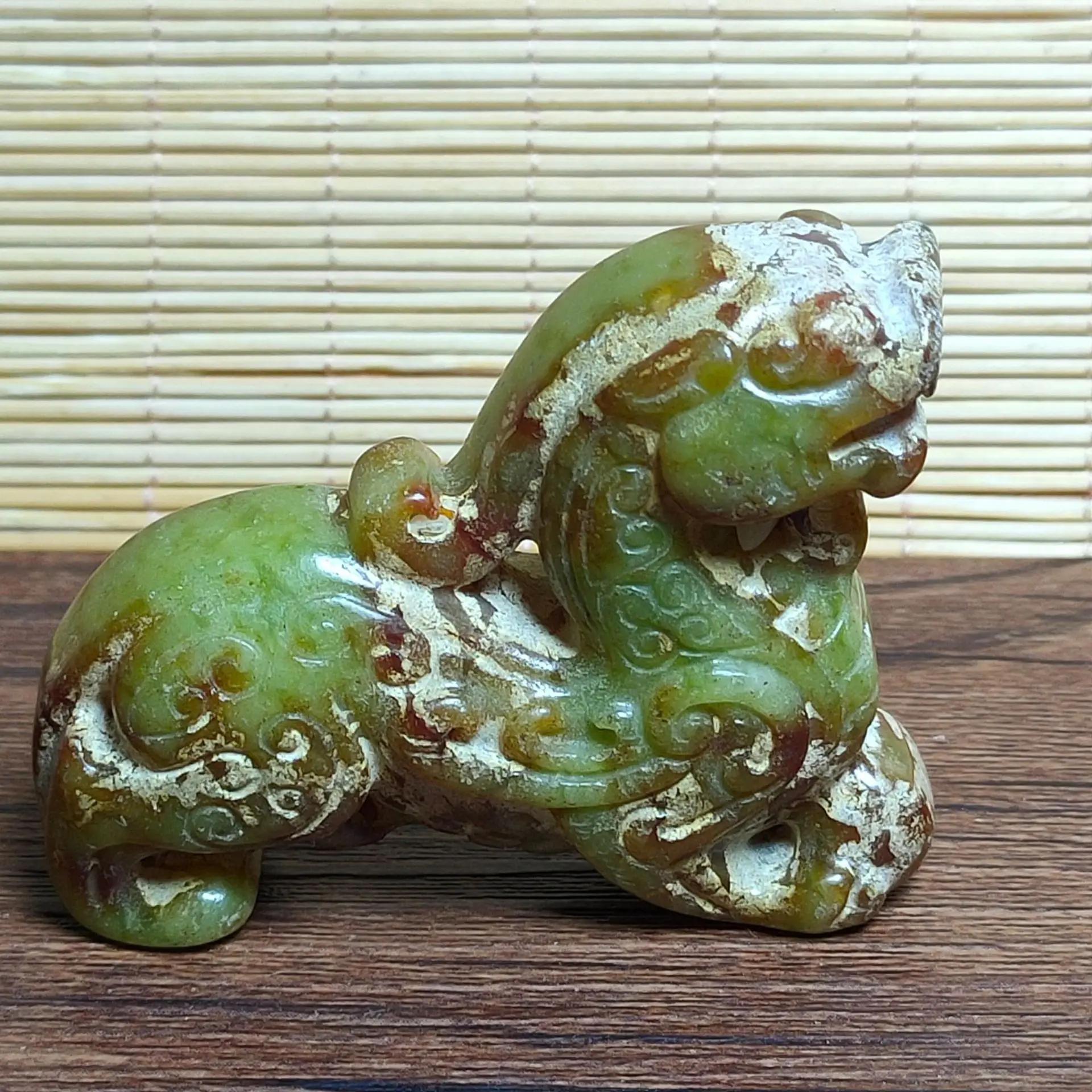 Exquisite Antique Jade Xiuyu Pixiu Auspicious Beast Dragon Pendant