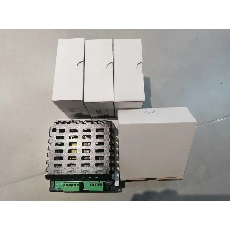 DSE BC1205 BC2405 Generator battery charger 24A 5A 12V 5A Genset Charger DSEBC2405 DSEBC1205