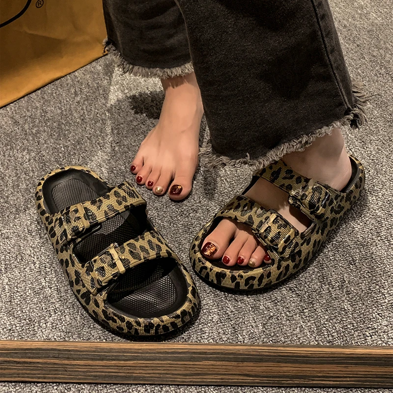 Hot-selling Women's Slippers Summer New Style Flip-flops Leopard Print Pattern Shoes Trendy Outdoor Thick-soled Women's Shoes