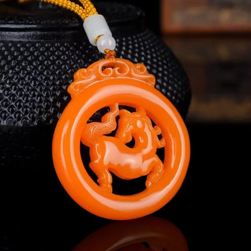 

Natural Yellow Hand Carved Ma Yu Pendant Fashion Boutique Jewelry Men's and Women's Zodiac Horse Necklace Gift Accessories