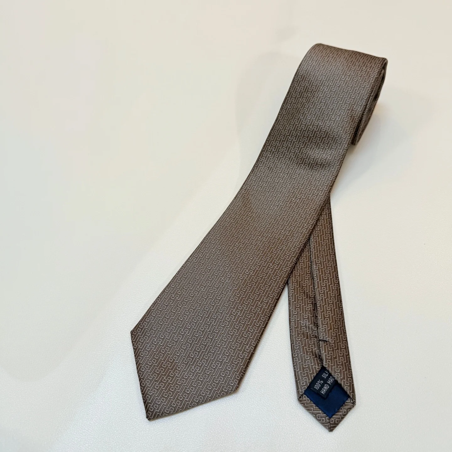 corbata-de-marca-de-lujo-para-hombre-corbata-de-moda-hecha-a-mano-prenda-de-cuello-premium-ideal-para-regalo-material-100-seda-accesorio-elegante