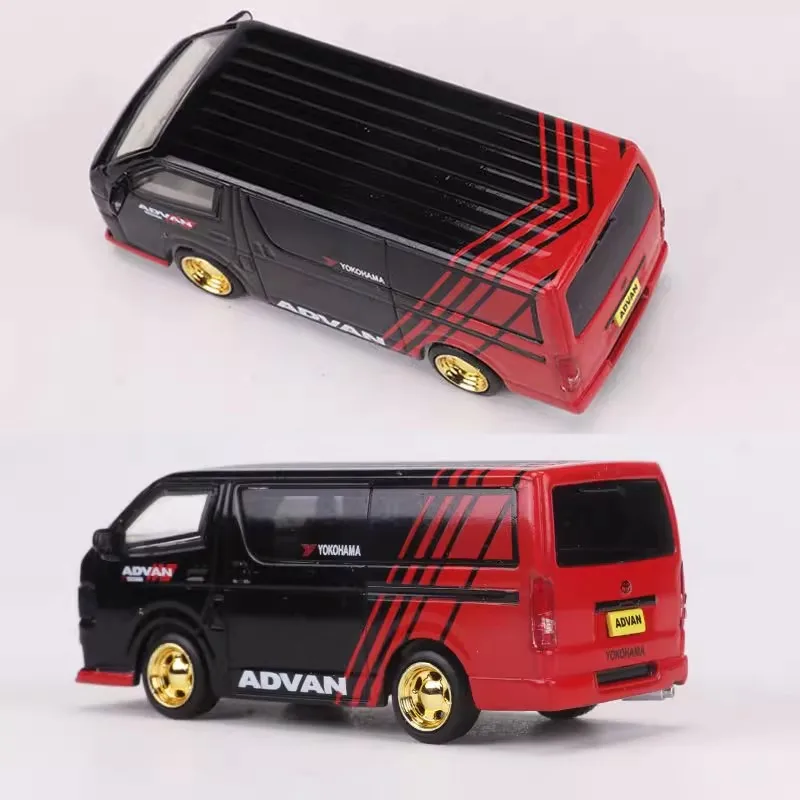 MASSDI Model 1:64 Hiace Van Alloy Car Model