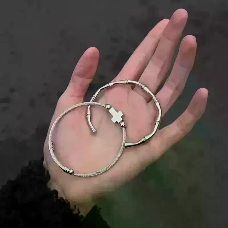 Pulsera con dije de cruz Vintage, pulsera de plata con personalidad para parejas, pulsera religiosa de acero de titanio ajustable para mujer