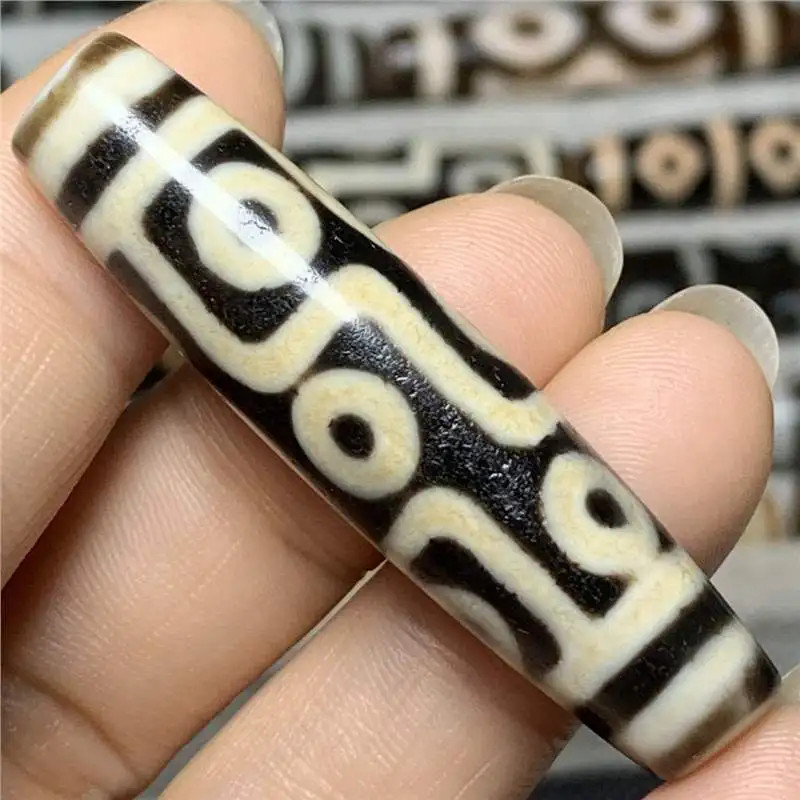 

Thing One Picture Old Materials Agate High-Oil Handmade Black and White to Dzi Bead Crafts 48.2*11.8mm