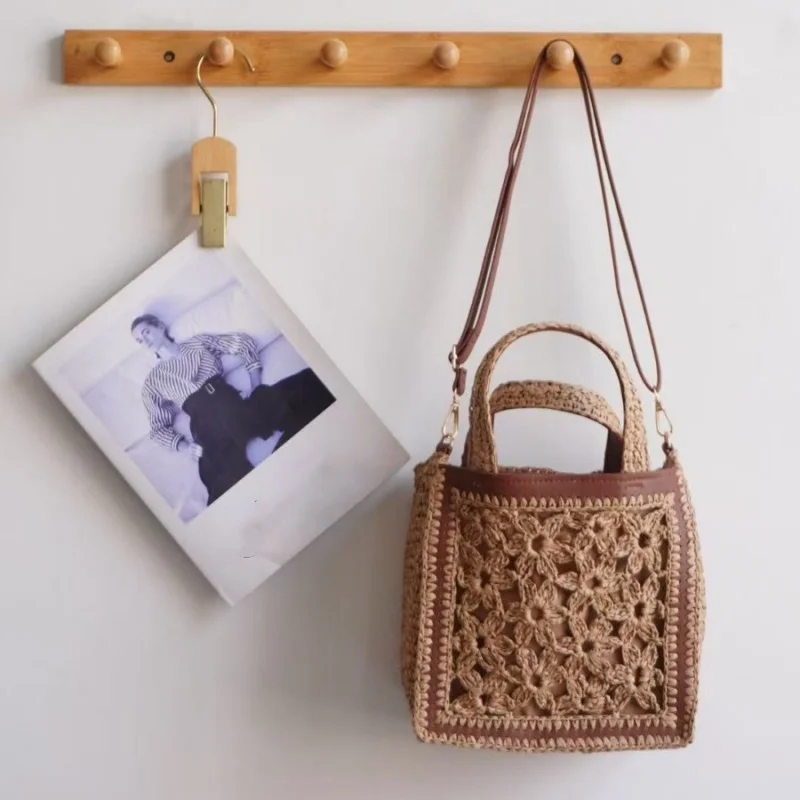 

Leisure Knitting Floral Pattern Woven Straw Woven Bag Versatile Hollowed Out Splicing Crossbody Bag Vacation Small Tote Bag