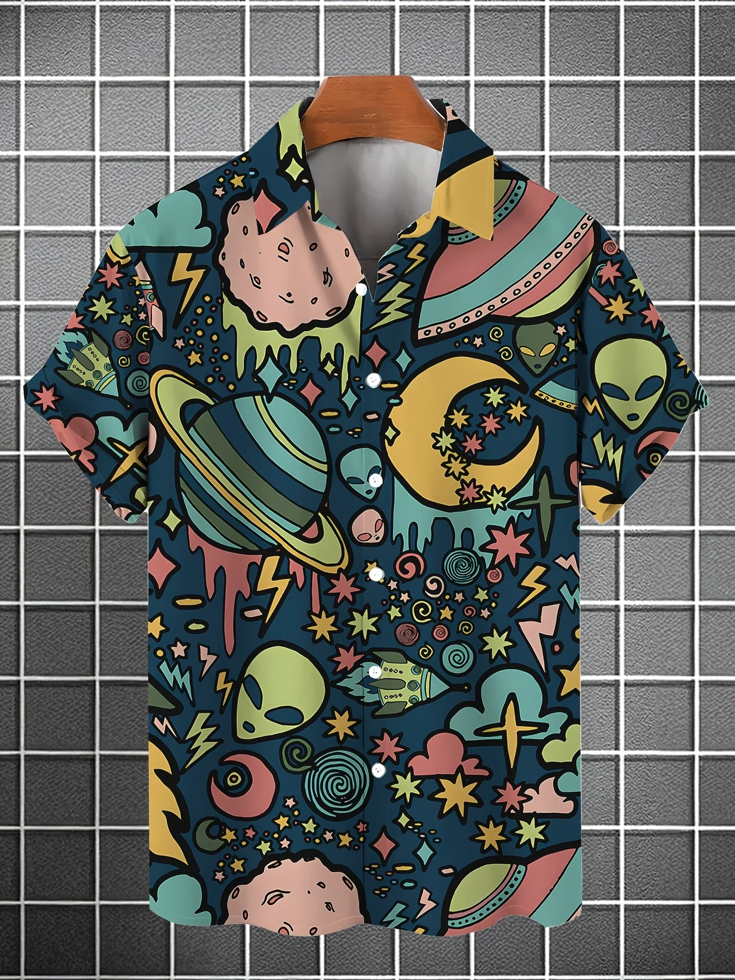 Novelty Alien Relax On Flamingo Pool Float Print Men Camp Collar Shirt White Short Sleeve Lightweight Seaside Travel Shirts