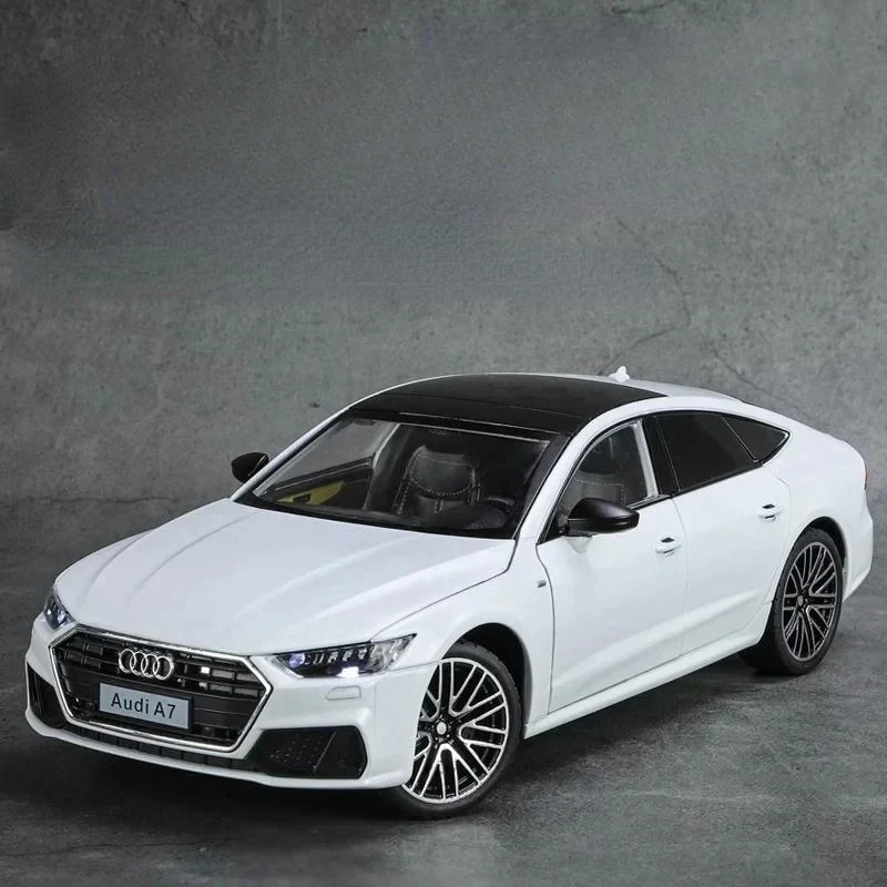 1:24 A7 Spielzeugauto-Modell, Druckguss-Legierung, Miniatur-Rückziehfahrzeug, Ton und Licht, Türen, zu öffnende Sammlung, Geschenk für Jungen und Kinder