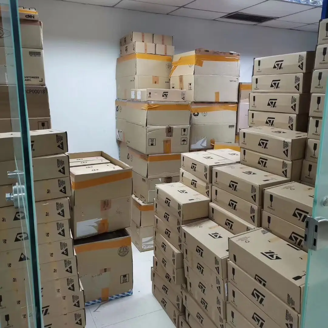 STM32F103C6T6A STM32F103C8T6 STM32F103CBT6 STM32F103RBT6 STM32F103RCT6 STM32F103RDT6 STM32F103RET6 Capa protetora