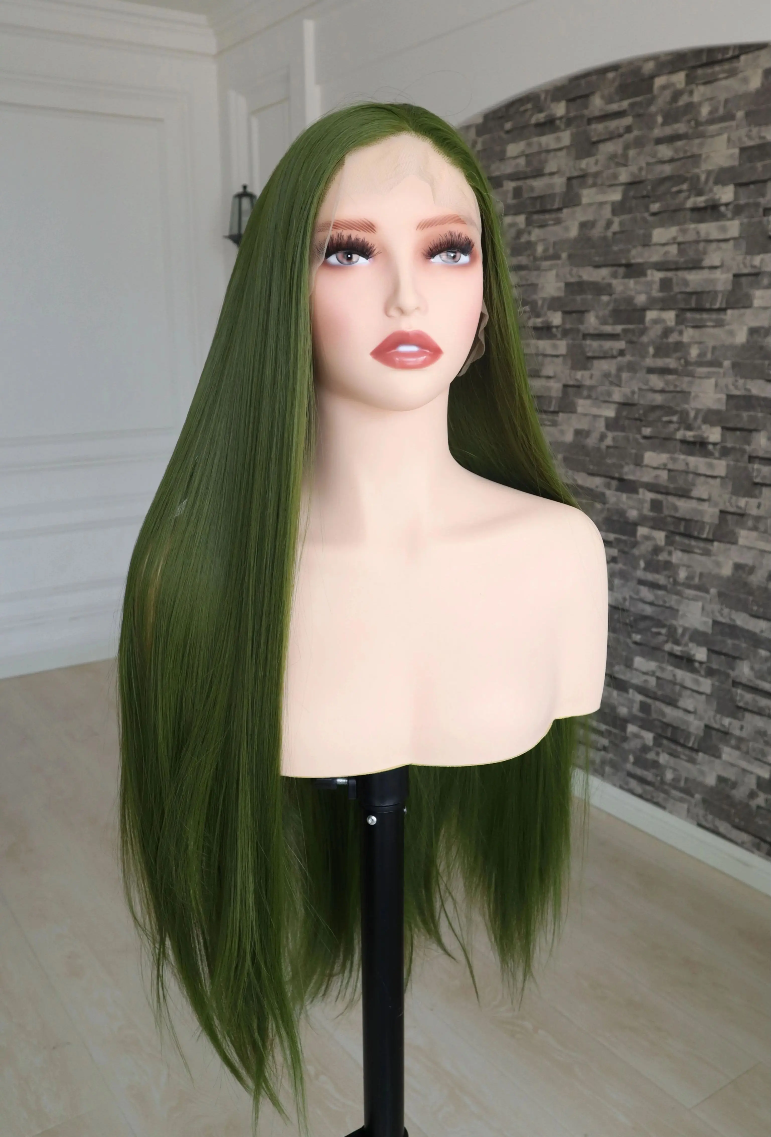 

Травяно-зеленый 13x4 синтетический кружевной передний бесклеевой парик 26-дюймовый шелковистый длинный прямой парик для женщин Высококачественный парик для косплея 150%