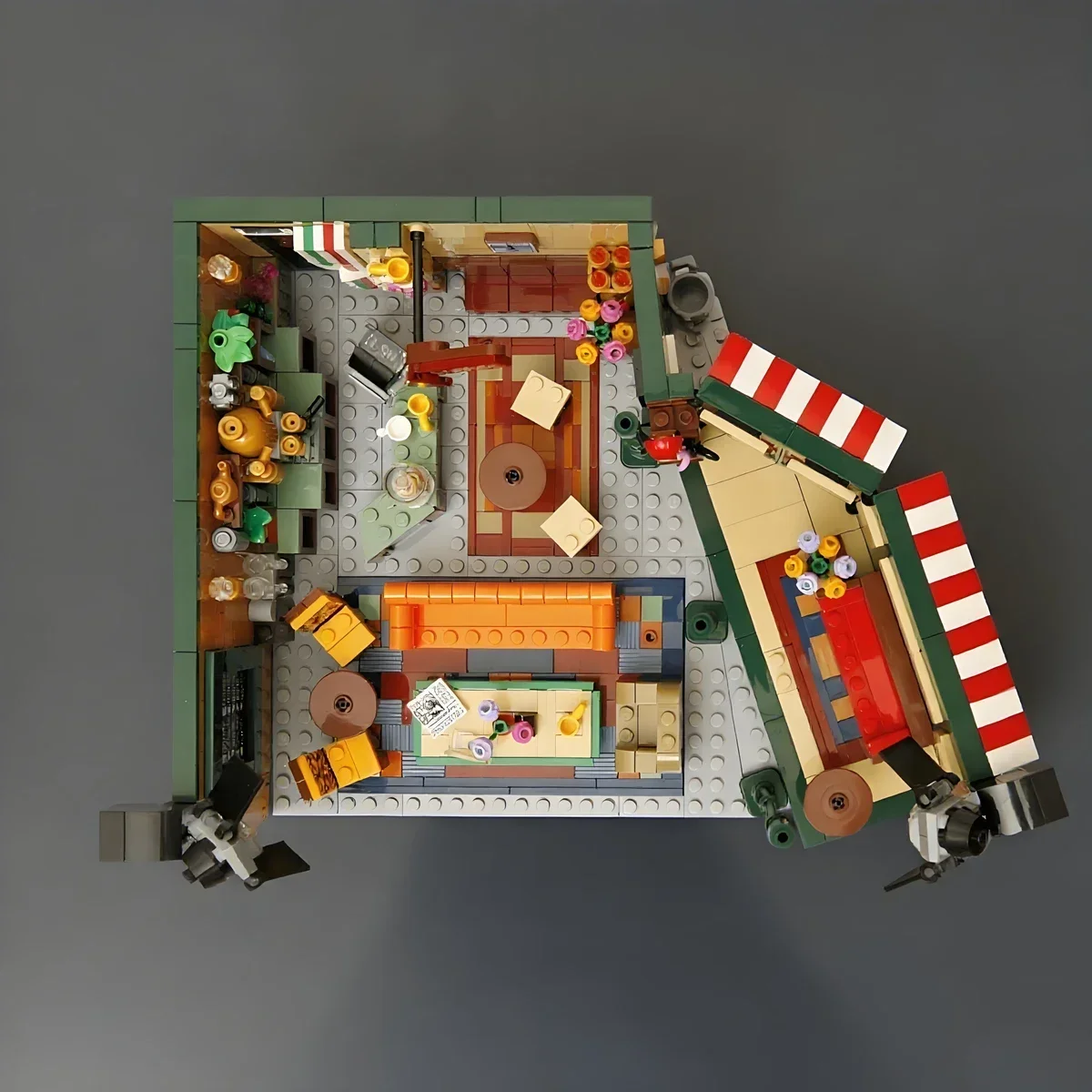 Friends House Family Classic City Central Apartment Building Block Cafe Room MOC-Streetview Model Toy Gift view 3