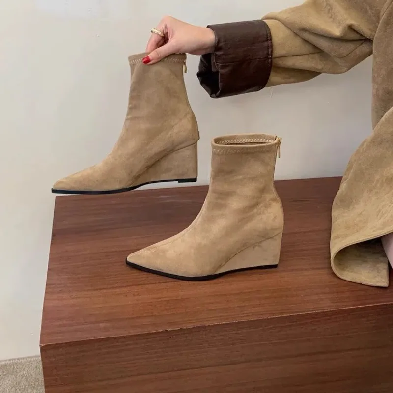 Women's Boots Temperament Simple Pointed Slim Fit Elastic Boots Fashion Slope Heeled Short Boot High Quality Soft Leather Boots