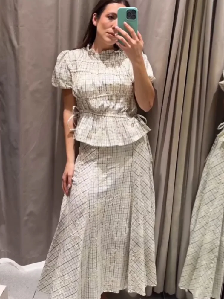 

HH Woman Fashion O-Neck Short Sleeve Plaid Embroidered Bow Tops+A-line Side Zipper Pleated Midi Skirt Casual Spring 2 Piece Set