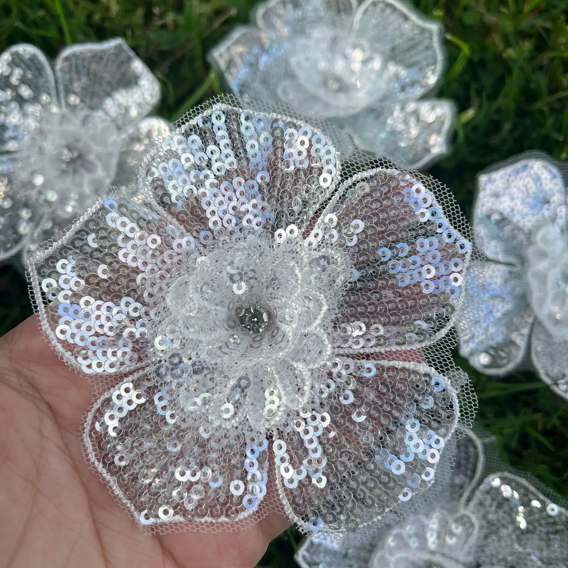 

Small flower sequin flowers three-dimensional nail beads small flower slicing shoes hat dress clothing accessories decals