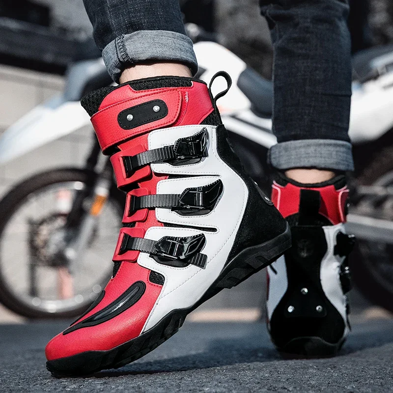 New Waterproof Men\'s Dirt Bike Shoes Men\'s Motorcycle Boots New Comfortable Leather Protective Boots Anti-slip Wear-resistant