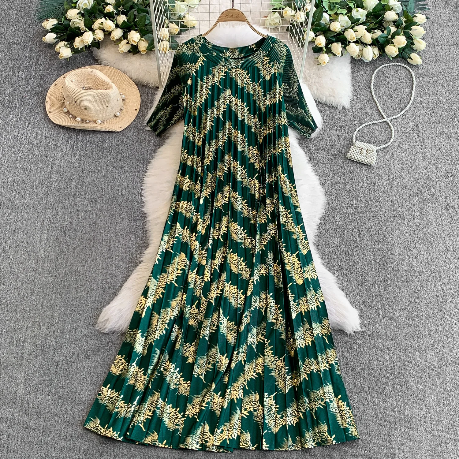 

Retro Hot Stamping Print Round Neck Long Dress Female Summer Short Sleeve Loose Pleated Dresses 2025 Holiday Casual Beach Dress