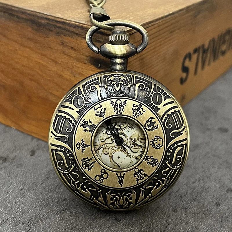 Jam tangan saku Quartz antik gaya modis Vintage baru jam rantai kalung liontin kotak bulat untuk hadiah Pria Wanita