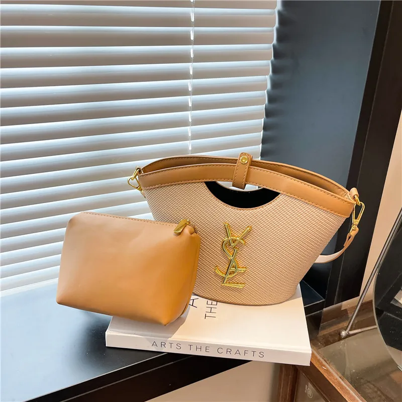 

Versatile Bucket Tote Bag 2025, Large Capacity Shoulder Bag, Fashion Crossbody Purse for Work, Minimalist Fan Shape Handbag