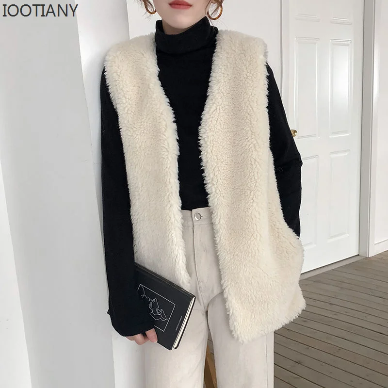 IOOTIANY New Autumn Fashion Trend Short Woman's Jacket Women Faux Fur Coat Faux Fur Vest Women's Vest