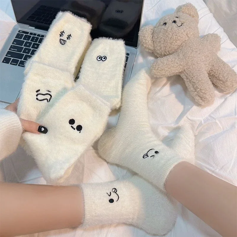 Mink Plush Cute Casual Winter Socks Children's Autumn Plush Thickened and Warm White Fluffy Embroidered Expression