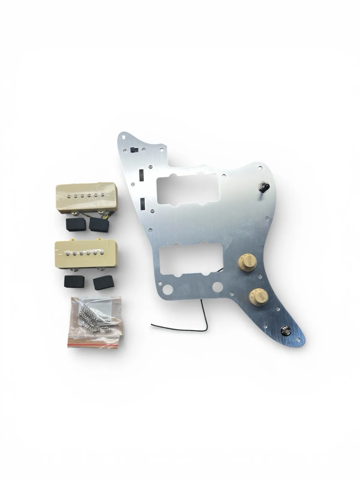 

Алюминиевая пикгард-накладка с предустановленной проводкой и однокатушечными звукоснимателями для электрогитары в стиле Jazzmaster, цвет кремовый