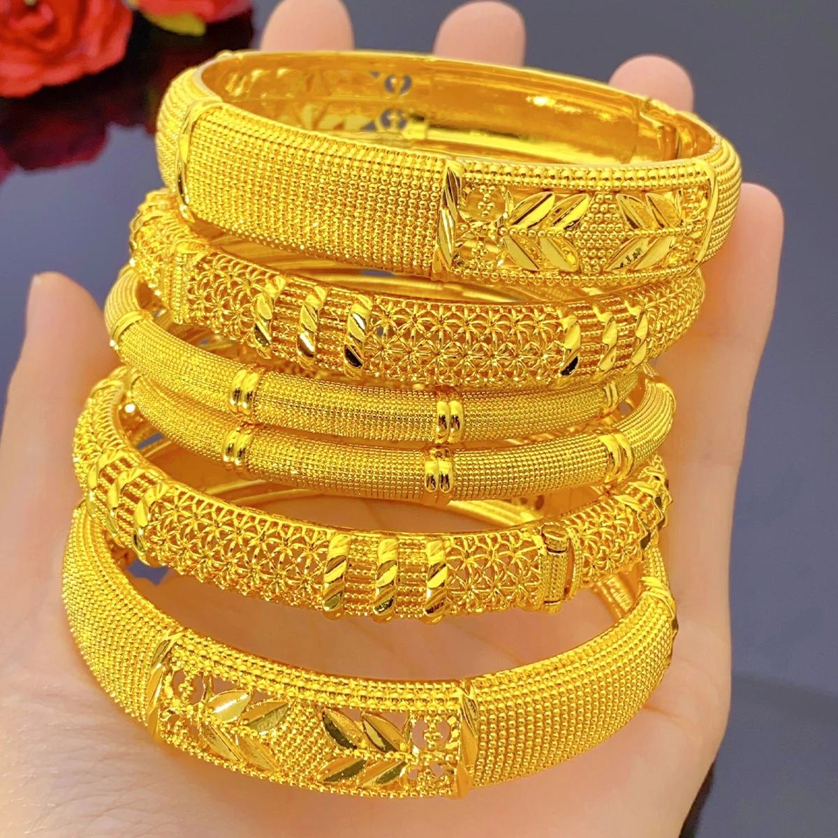 XUHUANG 24k Gold Plated Round Design Bracelets Dubai Saudi Bangle for Bridal Indian Hand Jewelry Arab Luxury Jewelry Party Gifts