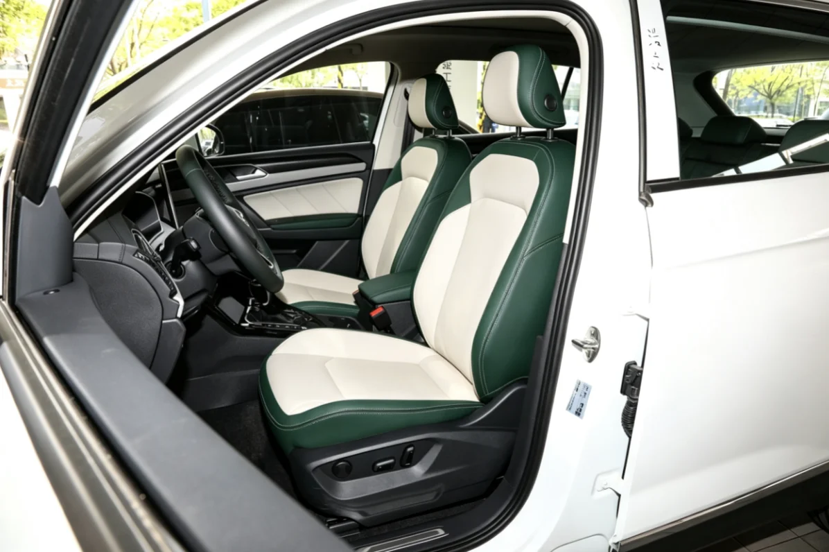 Für Volkswagen Tayron 2020~2023 Maßgefertigte Autositzbezüge Luxuriöses Nappaleder 100% Passgenau Innenraumzubehör 360 ° Vollständige Abdeckung – Detail 4