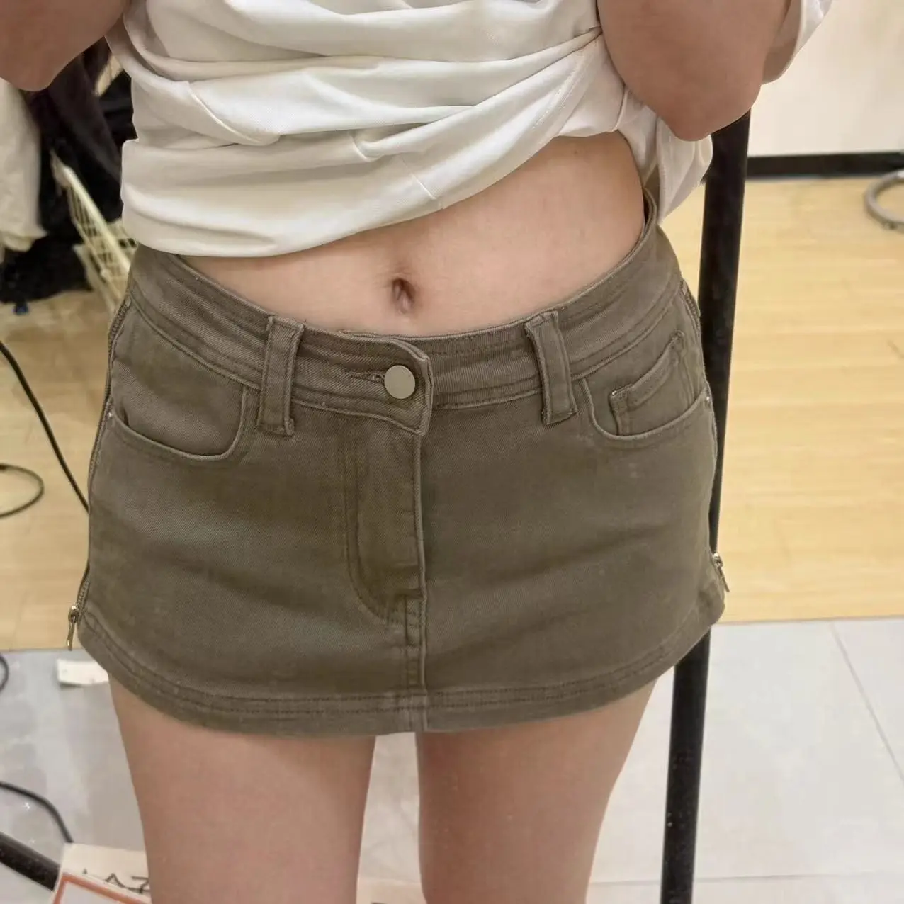 

Women's Side Zipper Khaki Denim Shorts Skirt 2025