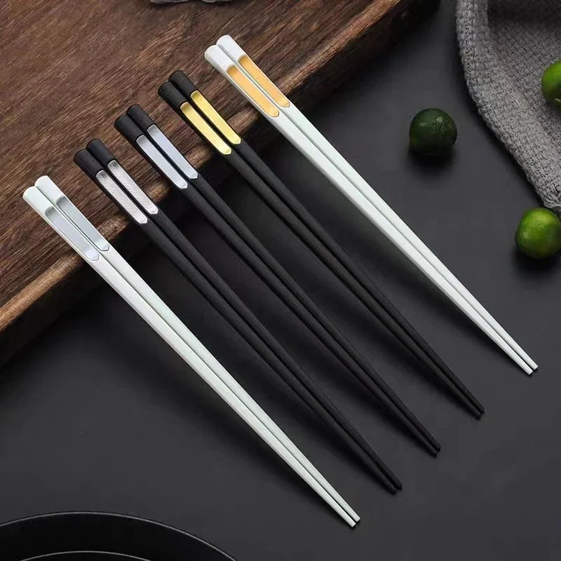 1Pairs Japanese Chinese Chopsticks Portable Non-slip Food Sticks Alloy TablewareSushi Sticks Reusable Metal Korean Chopsticks