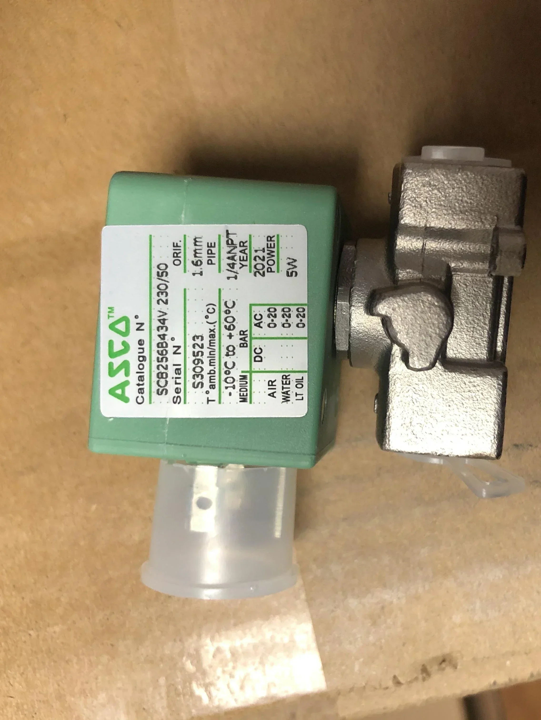 Working in SC8256B434V 24DC, two-position two-way solenoid valve, 1/4NPT