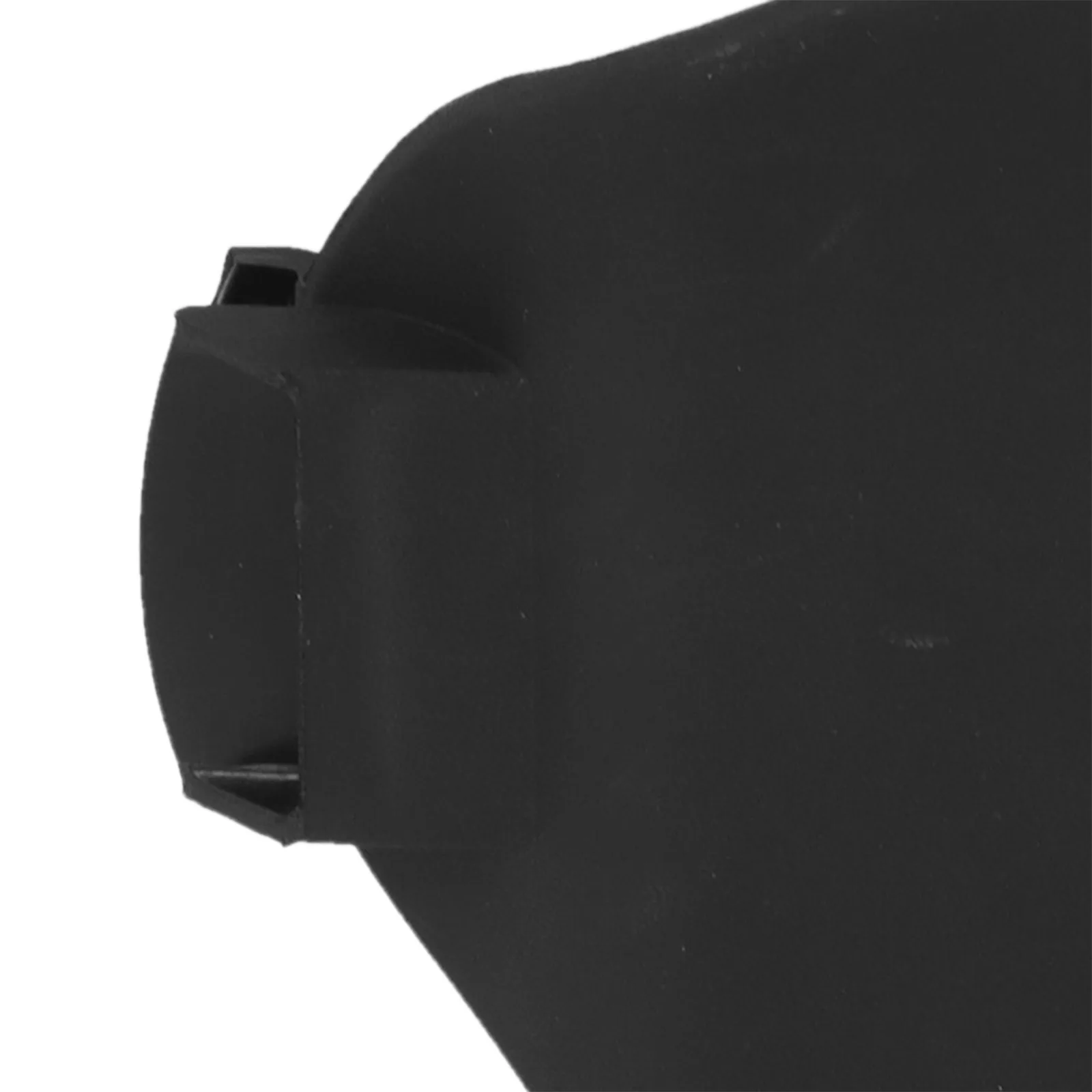 

Крышка крепления прицепа Крышка крепления сцепного устройства Простая установка Цельный дизайн Прямая замена OE Крепление Пластиковый материал