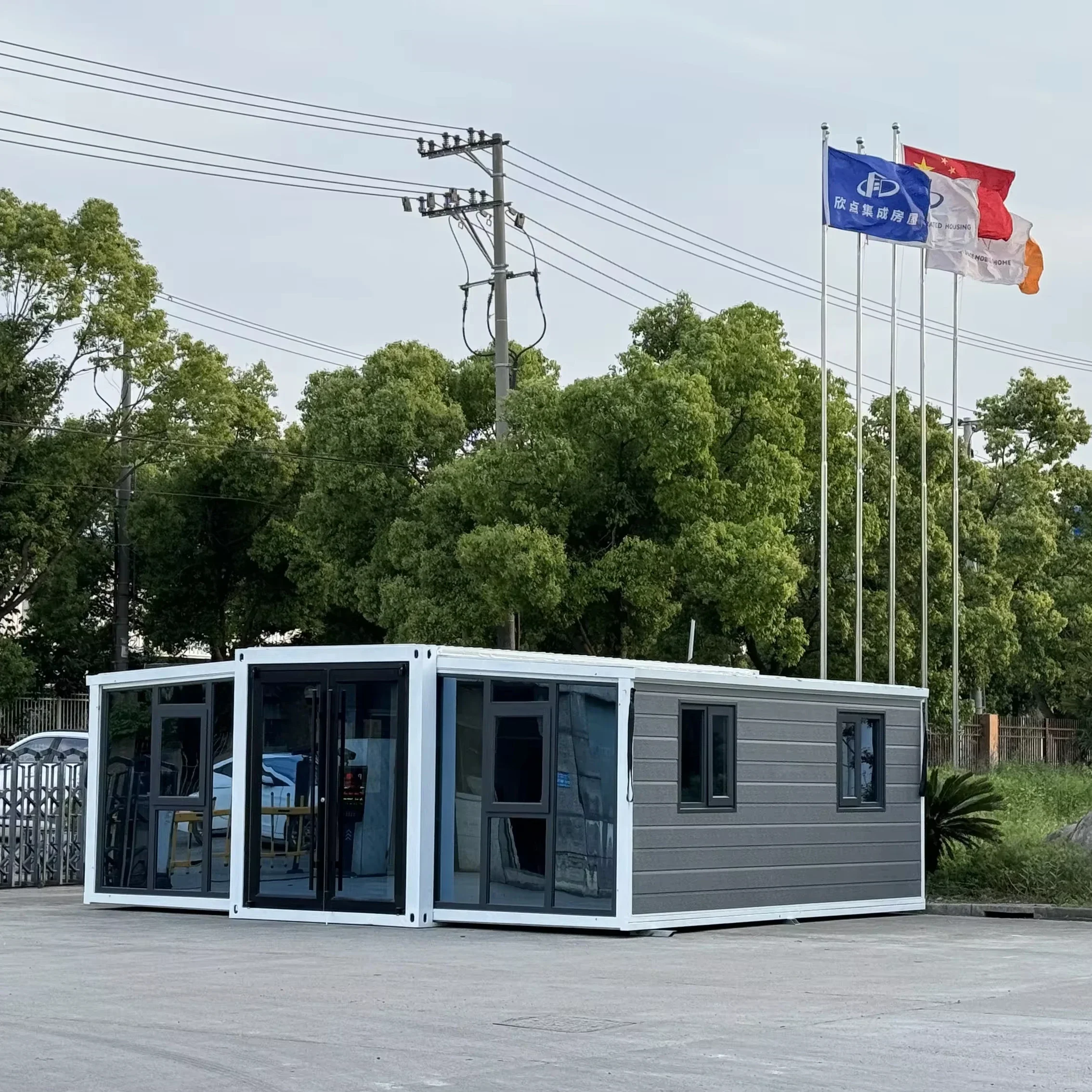 Fast Build Folding 40ft Container House Expandable Prefab with 2/3 Bedrooms Bathroom Steel Sandwich Panel for Office Use