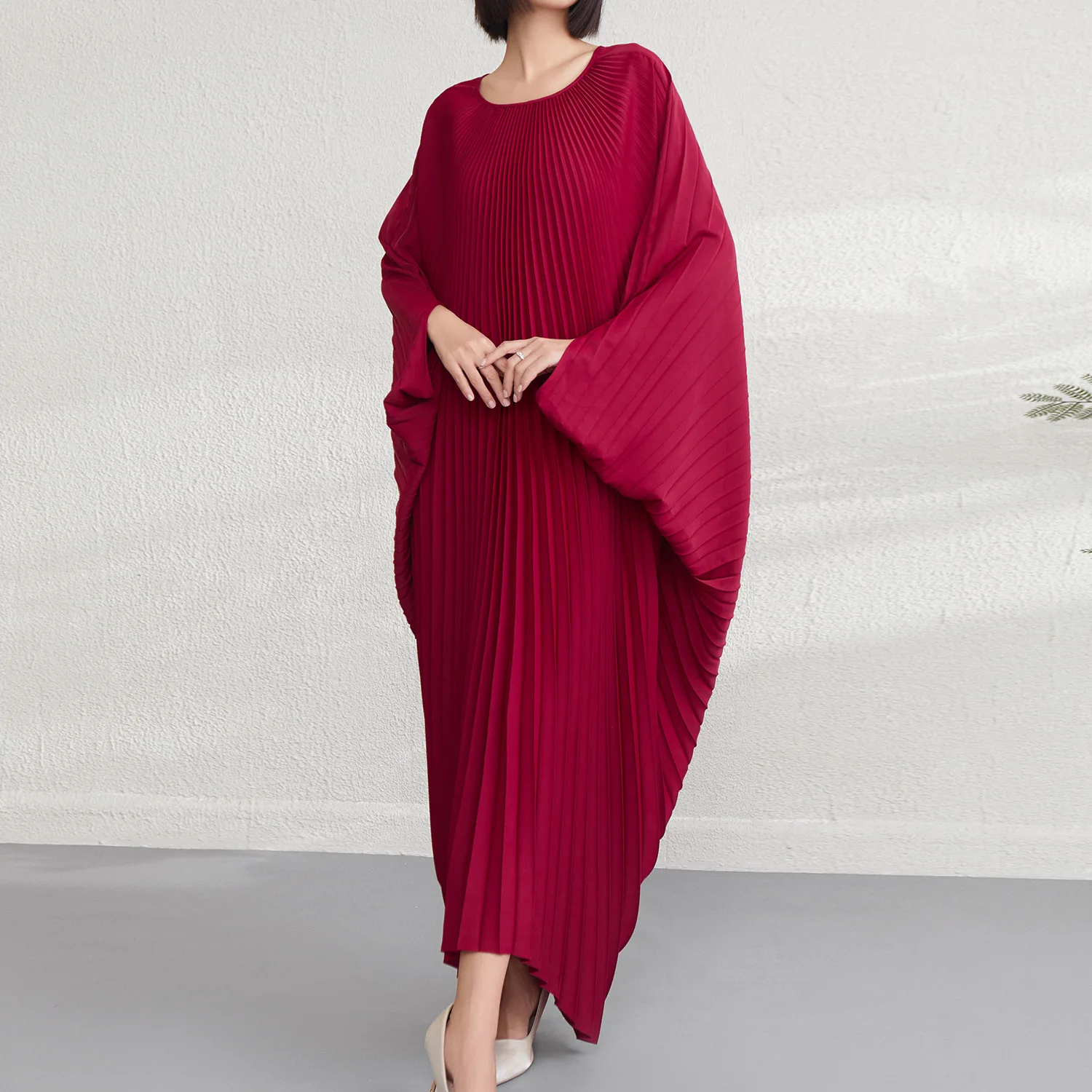 

plus Size Women's Dr Batwing Sve Pleated Long Robe New Sle Cloak Meat Concealing Skirt Tee Houses Dr Court Sle...