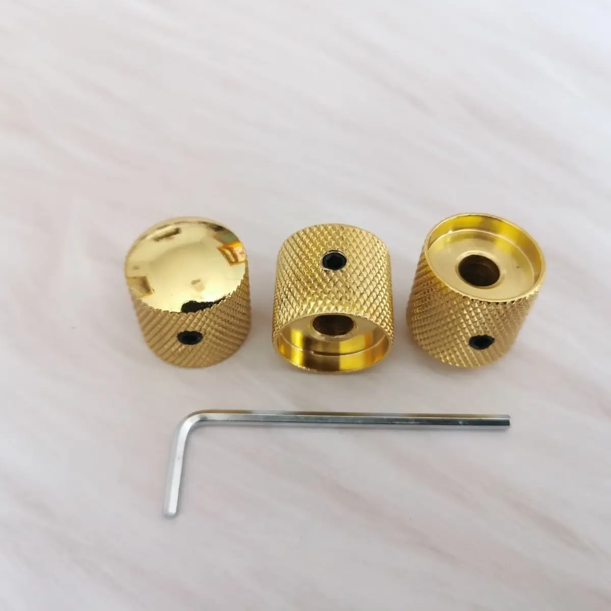3pcs Electric Guitar Bass Solid All-metal Potentiometer Cap Volume Tone Metal Knob with Adjustment Screw Gold