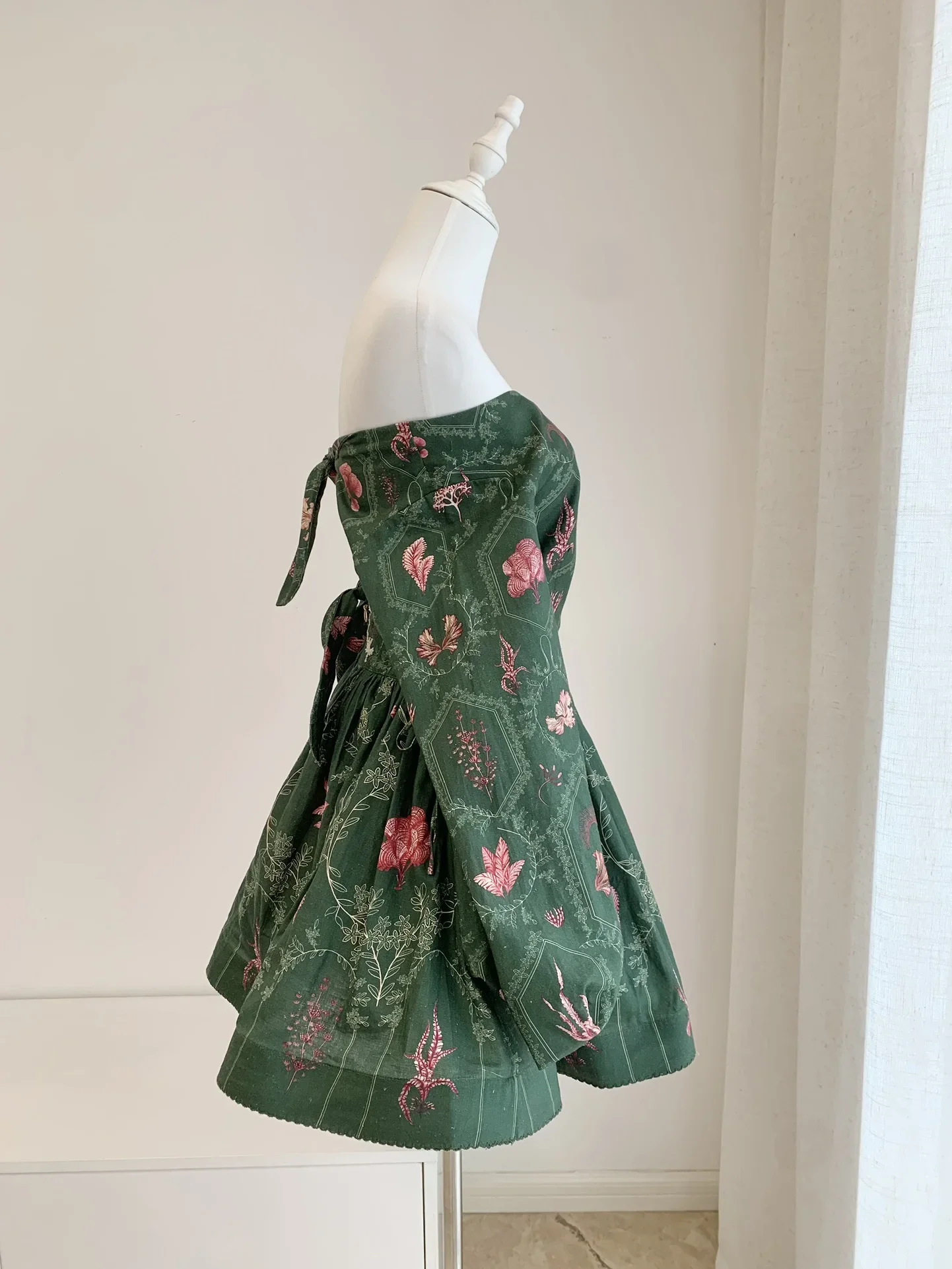 Women Retro Green Flower Print Slash Collar Lantern Sleeve Crop Top+ Embroidery Mini Linen Skirt Set