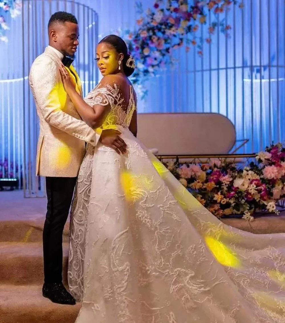 

Customized New Design Beading African Wedding Dresses Long Sleeve Sheath Bridal Gowns Detachable Tail