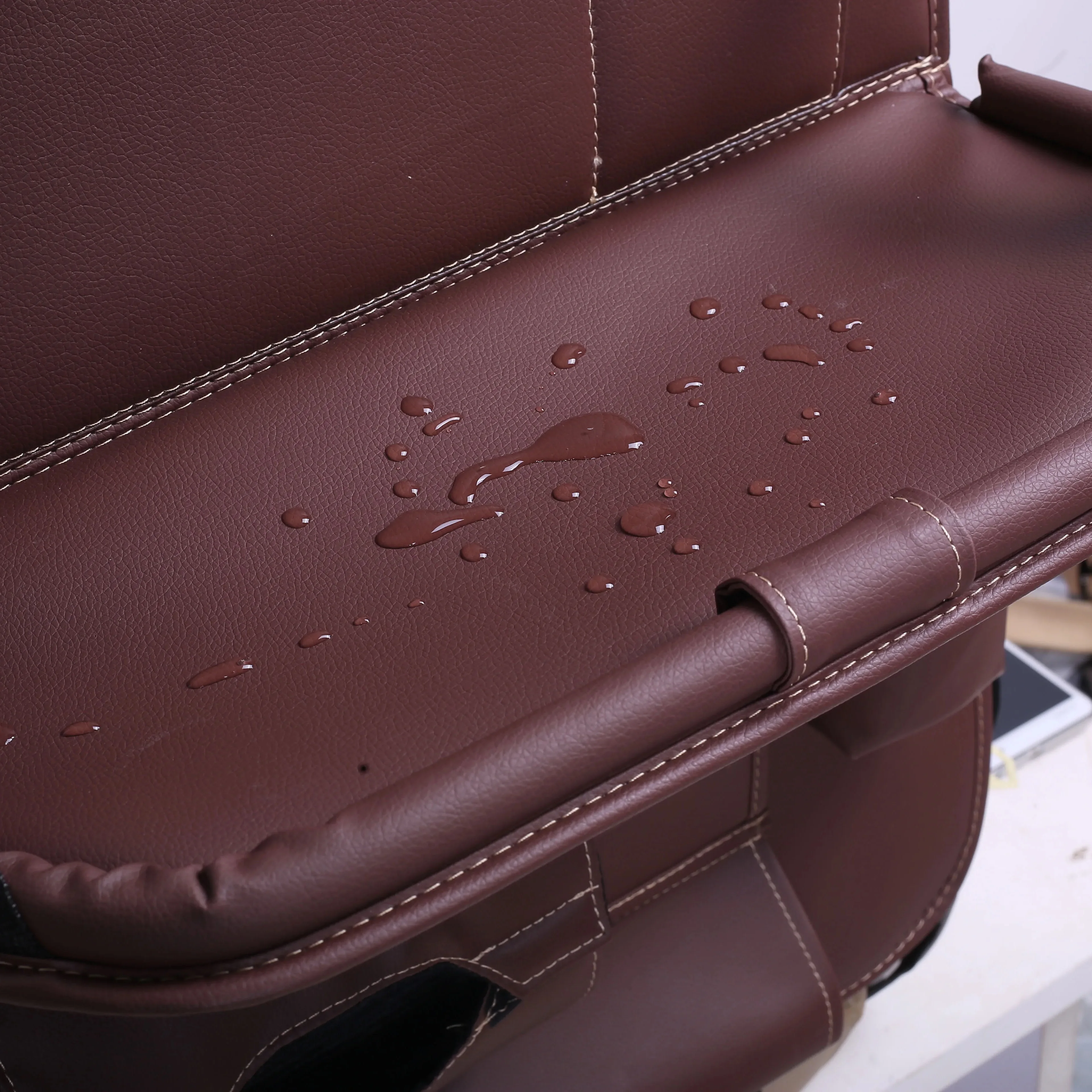 منظم خلفي لمقعد السيارة متعدد الوظائف مع سلة المهملات وجيوب التخزين وحماية الركل