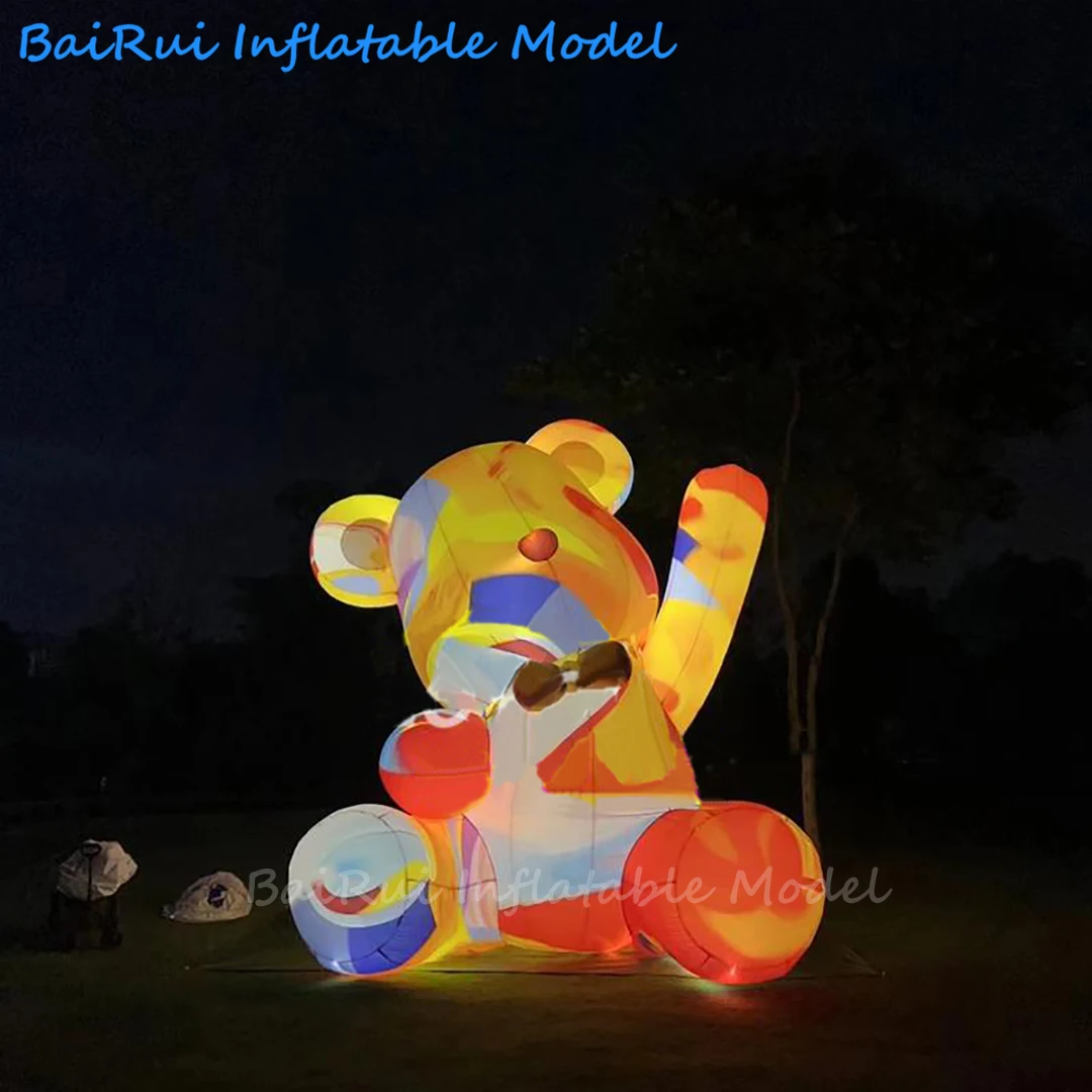 Riesiger aufblasbarer Cartoon-Regenbogen-Bär mit Fliege und weißem LED-Licht, aufblasbares Tier-Maskottchen für Event-Werbung – Detail 3