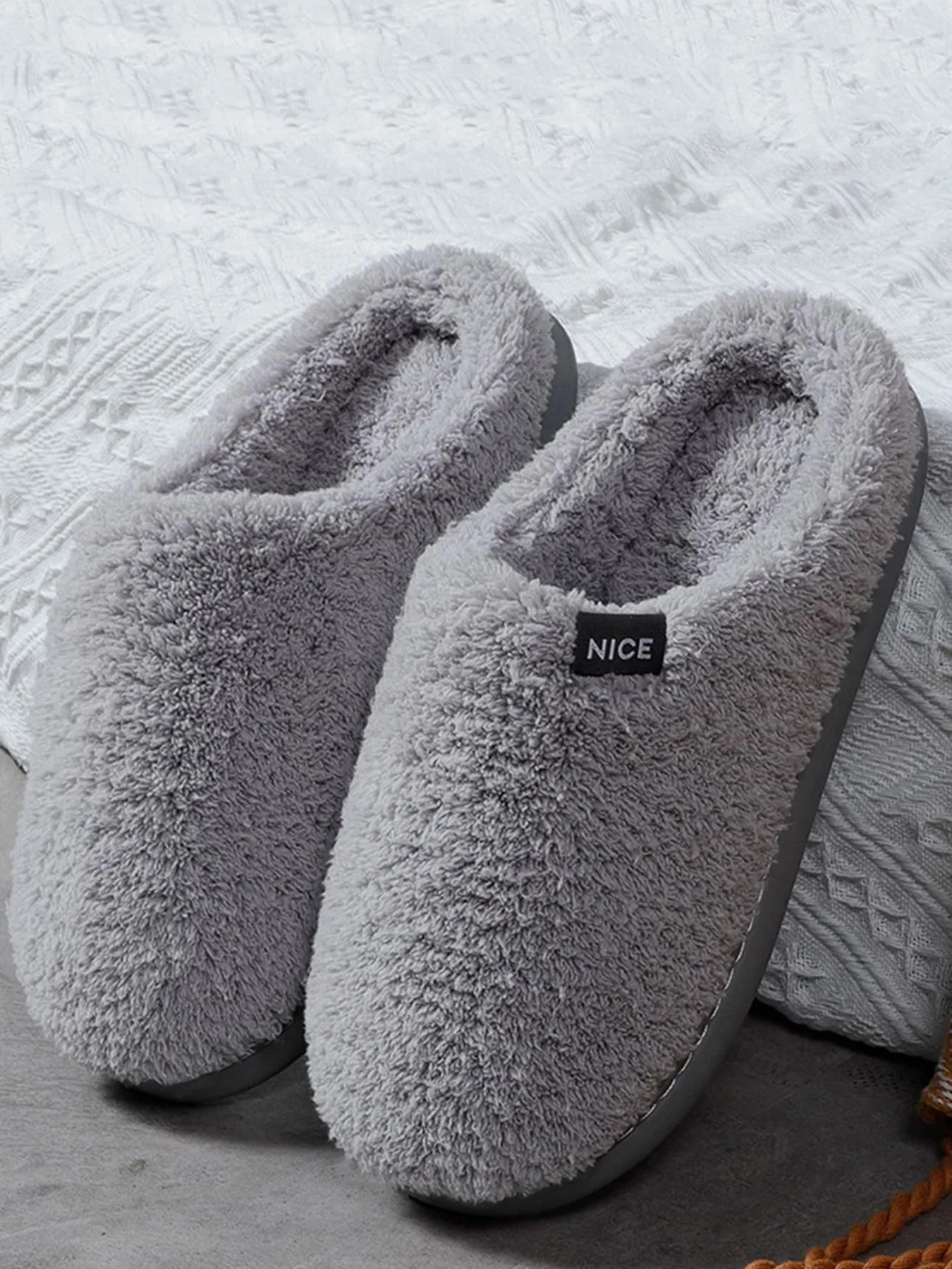 Women's Autumn and Winter Warm Indoor Shoes with Non-Slip Soles for Home, Bedroom, Dormitory, and Rental Apartments