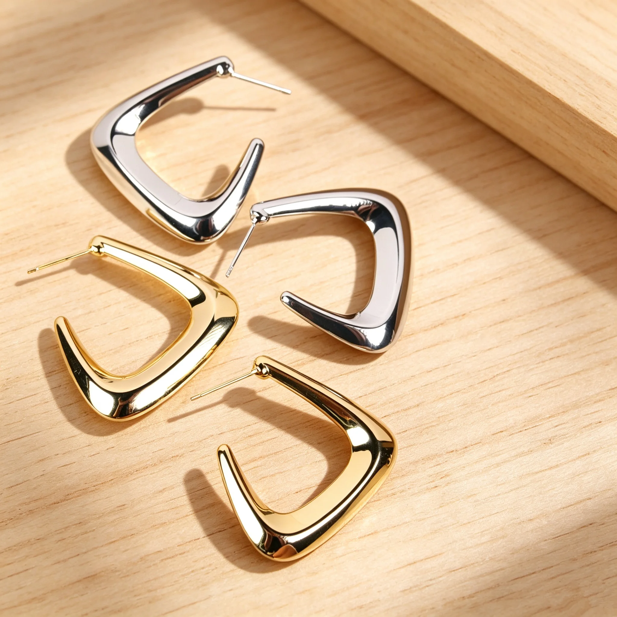 Gold Plated Copper Geometric Triangle Hoop Earrings Gold Silver Color Minimalist Open C‑Shape Stud Earrings for Women Trendy Dai