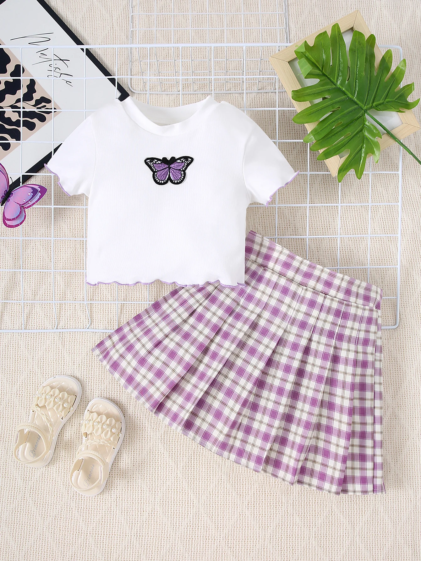 Two-Piece Summer Girls Versatile Solid Color Short-Sleeved Top High-Waisted Plaid Pleated Skirt Preppy Girl Suit