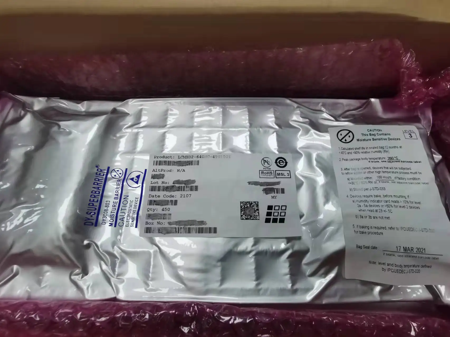 1 pz/lotto LCMX02-640HC-4TG100I LCMXO2-640HC TQFP-100 100% nuovo e originale