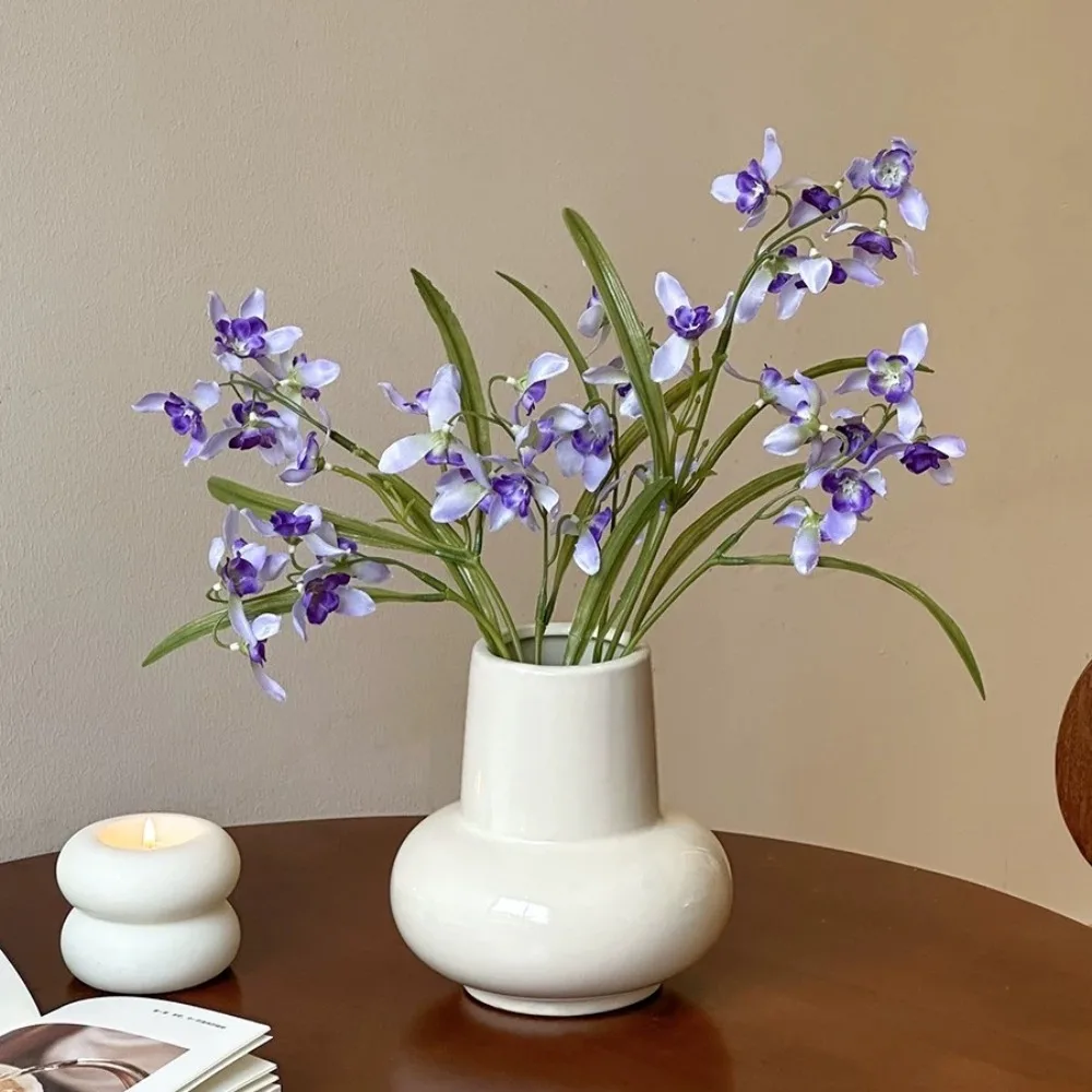 Modern Solid Color Ceramic Vase Creative Nordic Vase Elegant Table Centerpiece for Room Bedroom Home Decoration